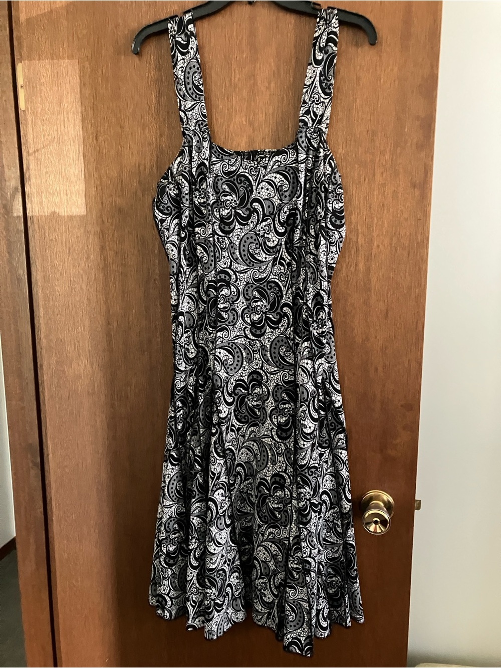 Bali Black and White Paisley Midi Dress